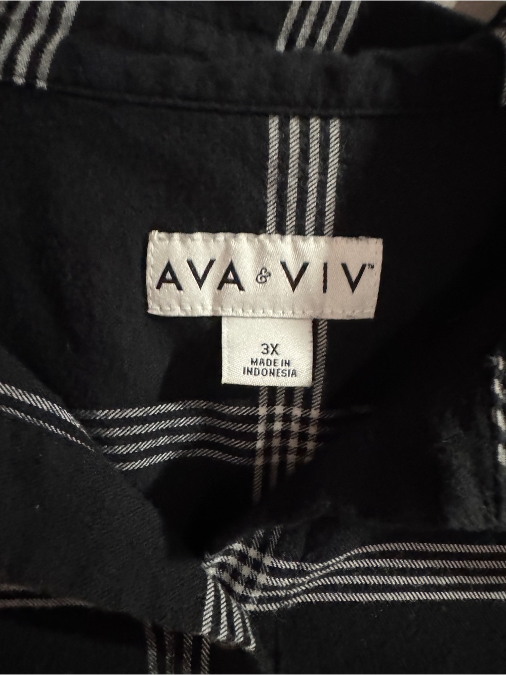 Ava & Viv Black Shirt with White Windowpane Plaid - Picture 4 of 6
